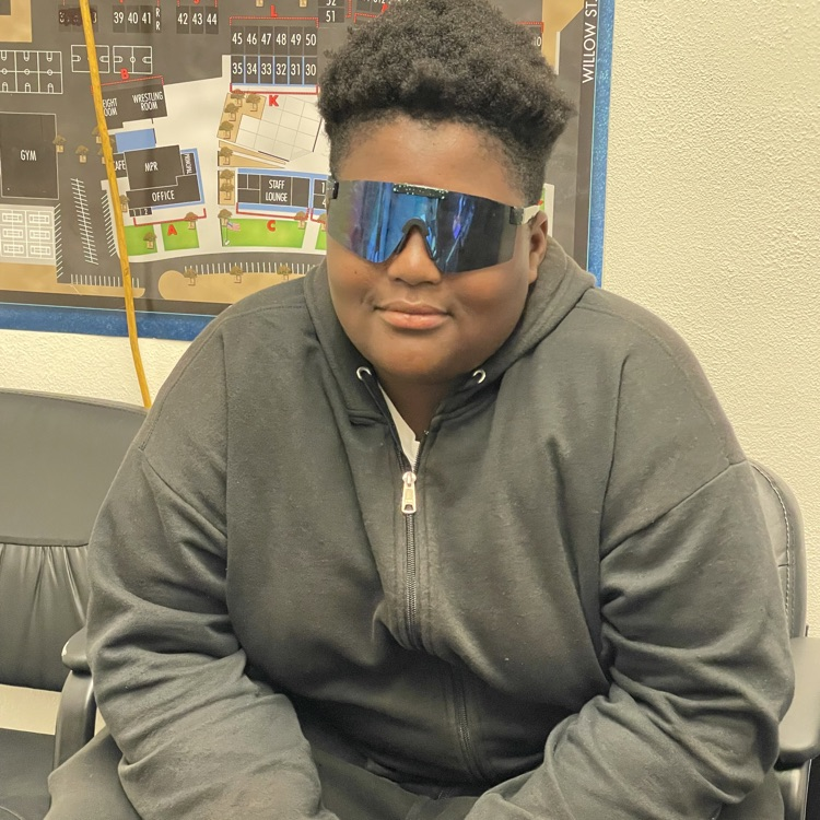 Day 144 of AWESOME! Cool sunglasses!

#webleedblue #hjhroadrunners #awesomekids #chillin #stylish #IMPACTtheFutureHUSD