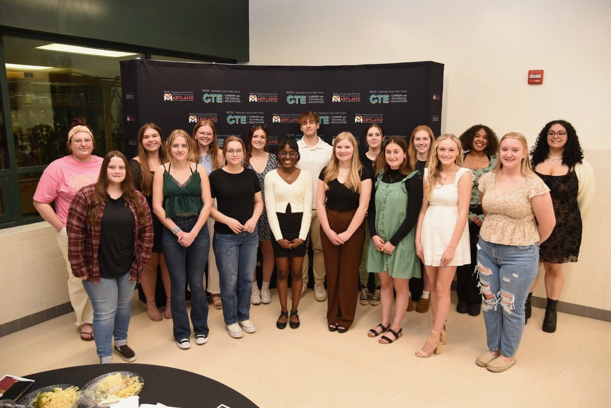 These Reading Tutor Apprentices are a HUGE success in helping our elementary students learn to read. Their impact is a reason to celebrate! After they graduate HS, we hope to see them back at the front of the class in the future - as educators @wcpsmd!