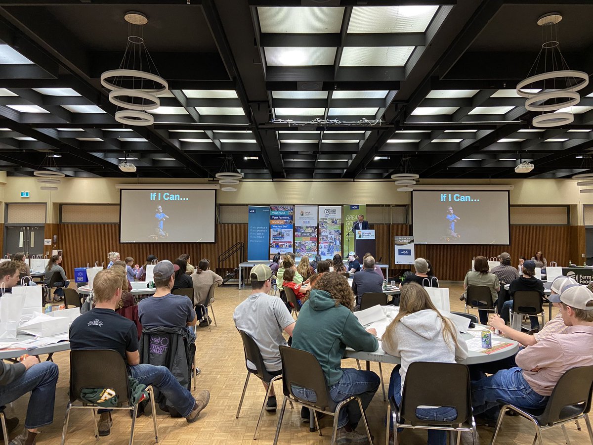 Thanks to the support of @FCCOntario and @FCCagriculture we are able to have @IfICan79 join us to speak with young agriculturalists about building resilience for the future of Canadian agriculture.