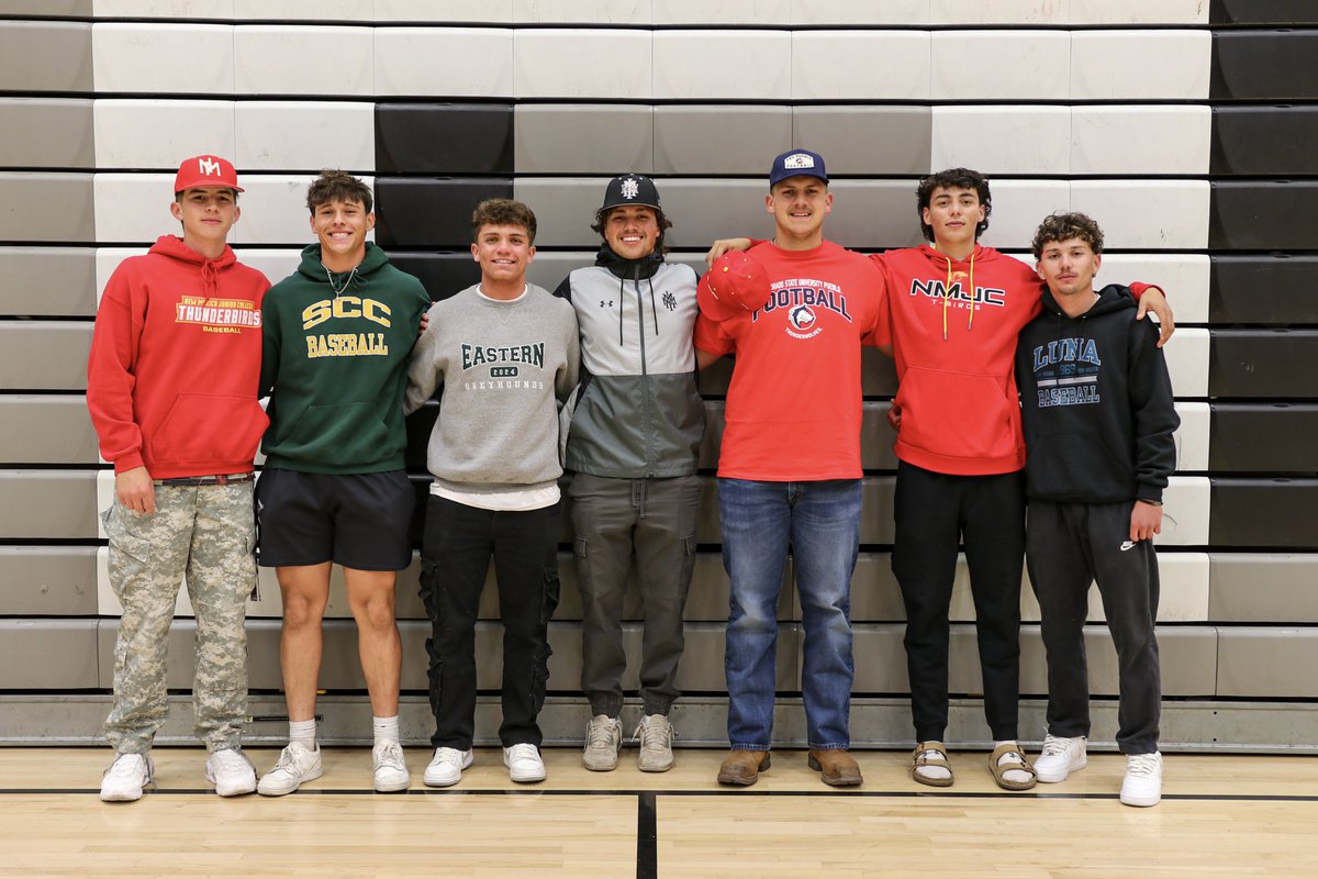Celebrating our baseball seniors as they sign to play in college today! Congratulations Hawks! 
Lucian Dixon: NMJC ⚾️ 
Antonio Martinez: SCC ⚾️
Alijah Gonzales: ENMU 🏈
Hunter Martinez: NMMI 🏈
Zach Markham: CSU-P 🏈
Dominic Maese: NMJC ⚾️
Xavier Romero: LCC ⚾️