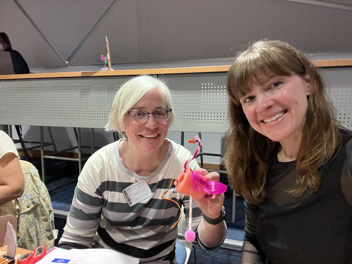 I got to play with @microbit_edu and meet @KariByron today as part of the #NationalSTEMFesitval. If you are in DC the festival is free this weekend: nationalSTEMfestival.com