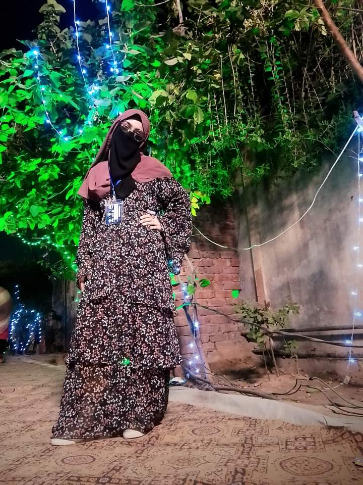 Eman_fatima1278's tweet photo. ضروری نہیں صرف ہیرے ہی چمکیں 💎
حیا کی چاندنی بھی عورت کو چار چاند لگا دیتی ہے💕
Alhumdullliah ______ Blessed Moment ✨
#ItikafCity2024 #ramadan2024 #ItikafCity #DrTahirUlQadri #MSMSisters #MinhajulQuran #DrQadri #AitkaafWomens https://t.co/UKqcslB7fX