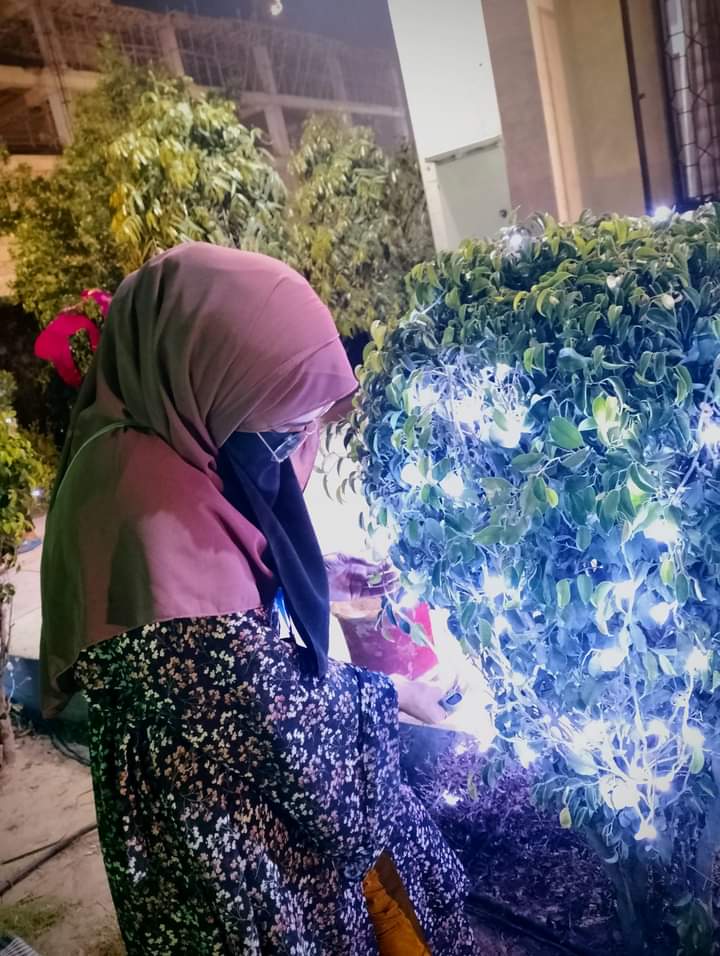 Eman_fatima1278's tweet photo. ضروری نہیں صرف ہیرے ہی چمکیں 💎
حیا کی چاندنی بھی عورت کو چار چاند لگا دیتی ہے💕
Alhumdullliah ______ Blessed Moment ✨
#ItikafCity2024 #ramadan2024 #ItikafCity #DrTahirUlQadri #MSMSisters #MinhajulQuran #DrQadri #AitkaafWomens https://t.co/UKqcslB7fX