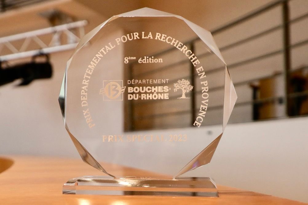 🏆 🧬 Avis aux chercheurs des #BouchesDuRhône ! Chaque année, le Prix départemental pour la Recherche en Provence récompense la communauté #scientifique de notre territoire pour leurs travaux de recherche. Les candidatures sont ouvertes jusqu'au 24/06 ➡ dpt13.fr/PDR2024