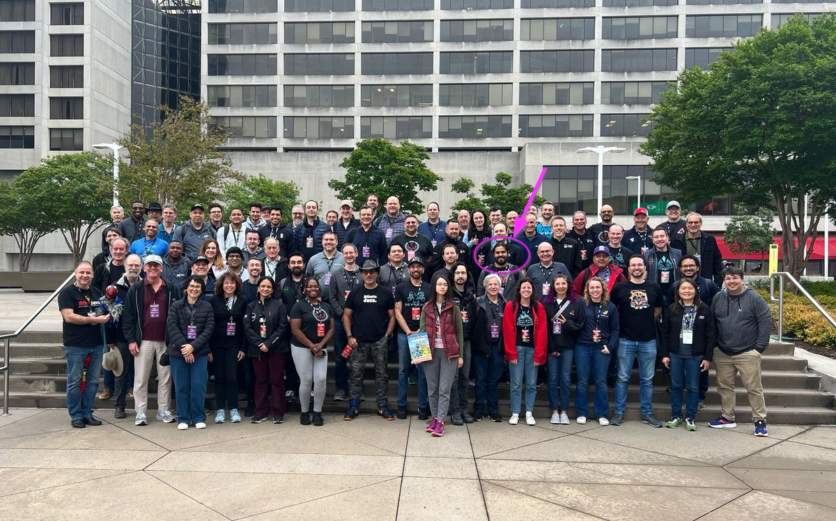 Este 9 de Abril se celebró el 4to submit de lideres de la comunidades #java. #JUGNicaragua estuvo presente con nuestro miembro @Frank_JCG . Gran evento organizado por nuestros amigos de Atlanta @atlantajug  on #Devnexus #devnexus24 

#jugEvents #javacommunity #comunidadJava