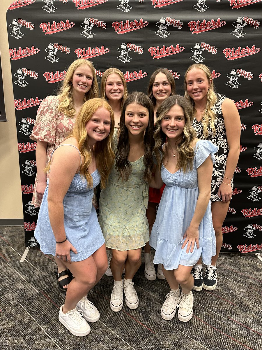 This group will live on in Roughrider history. Seniors, we’re grateful to honor you as the players, leaders, and people you are. Thank you! #foreverfamily #EAT