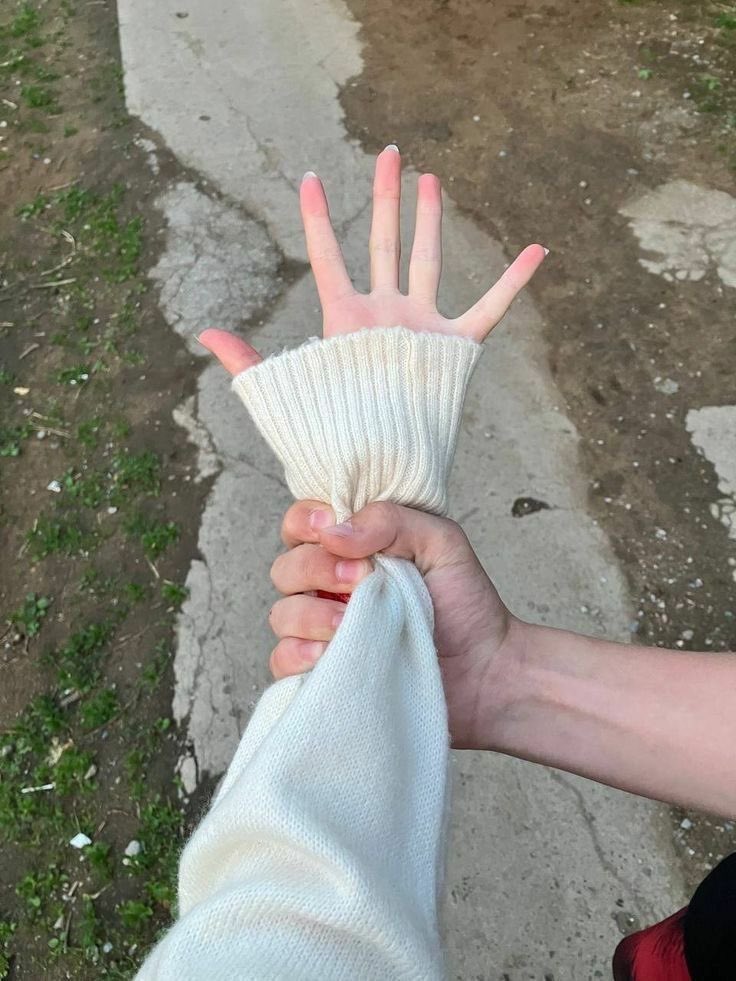 pwincessdiet's tweet photo. another #edtwt thread!! 🧵 
my fave thinspo 🦴 + most triggering photos in my photo gallery 🍭 https://t.co/6btd42RQvU