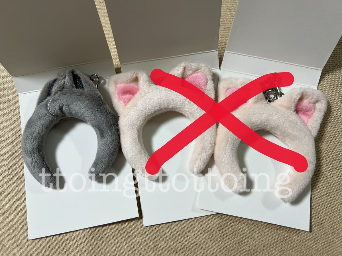 ttoingttottoing's tweet photo. 스키즈 일본 팬미팅 굿즈 스키주 머리띠 교환 양도

울프찬 양도합니다
가격 1.5 /배송비 별도

리빗으로 교환도 가능합니다 https://t.co/H2xg26mTsQ