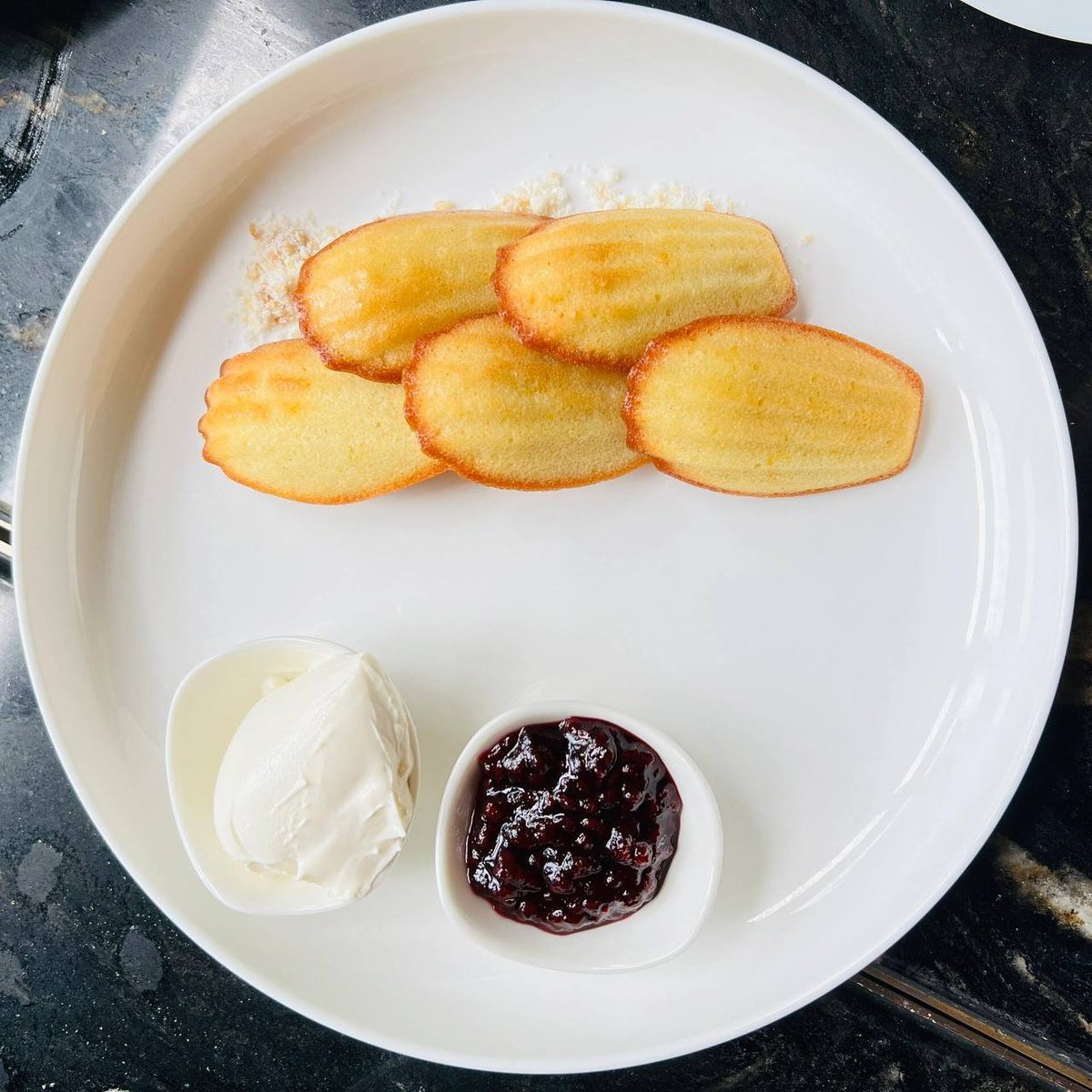 PLLAddictsBRd's tweet image. Lunch is also exquisite