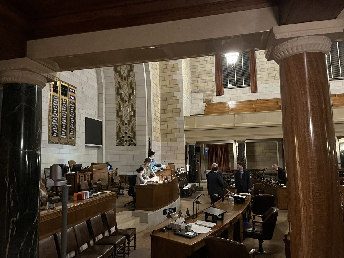 #neleg has officially adjourned and will return for 71 UNIQUE BILLS tomorrow morning for final passage (this does not include associated appropriations, or “A” bills). Buckle up, Nebraska.