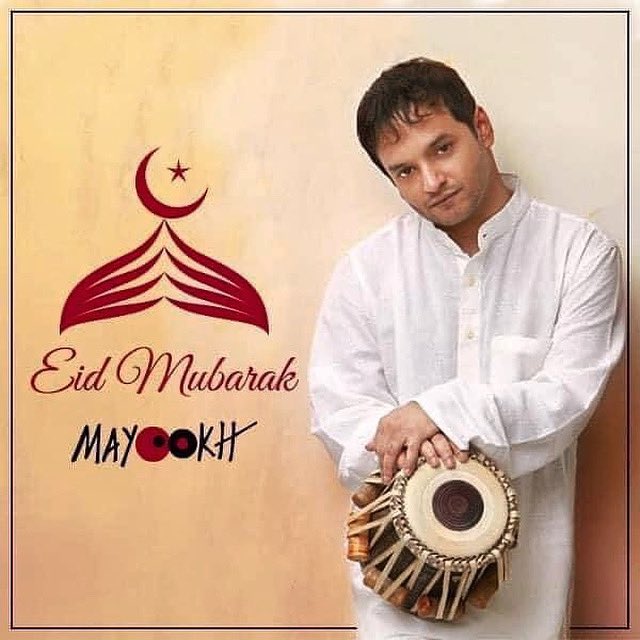 Eid Mubarak to all my friends and family - may peace and harmony be with us all …🙏🙏🙏
.
.
.
#eidmubarak #eid #eid2024 #mayookh #mayookhbhaumik #potd📷 #kurta #musician #artist #human