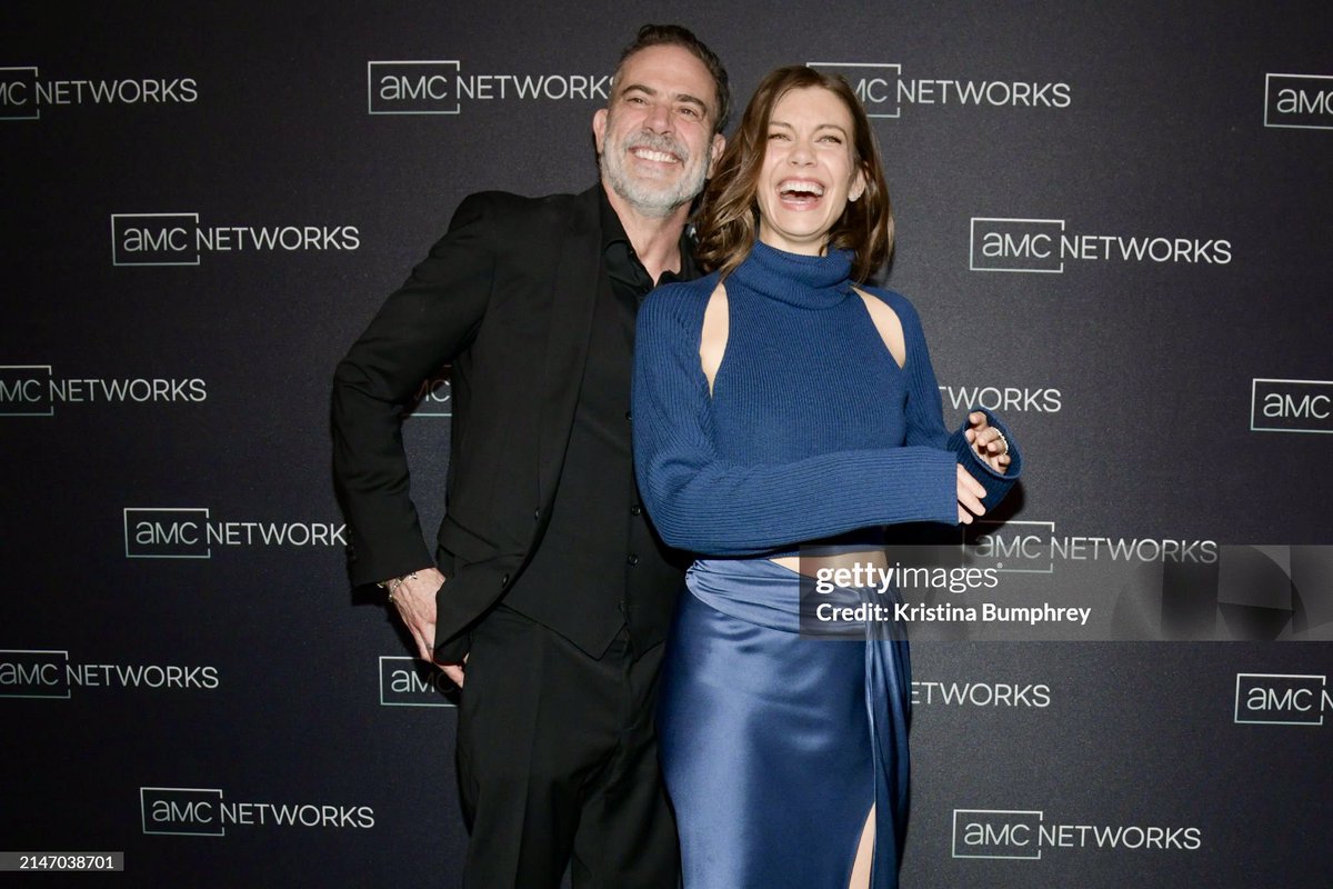 Jeff and Lauren stans we are blessed content our favs from these couple days and that's wonderful feeling 🥹.
#JeffreyDeanMorgan #LaurenCohan #Negan #NeganSmith #TheWalkingDead #TWDFamily #TWDDeadCity #DeadCity #TWD