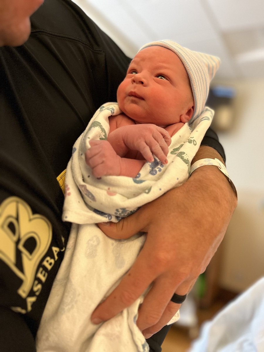 BK Santy tweet media