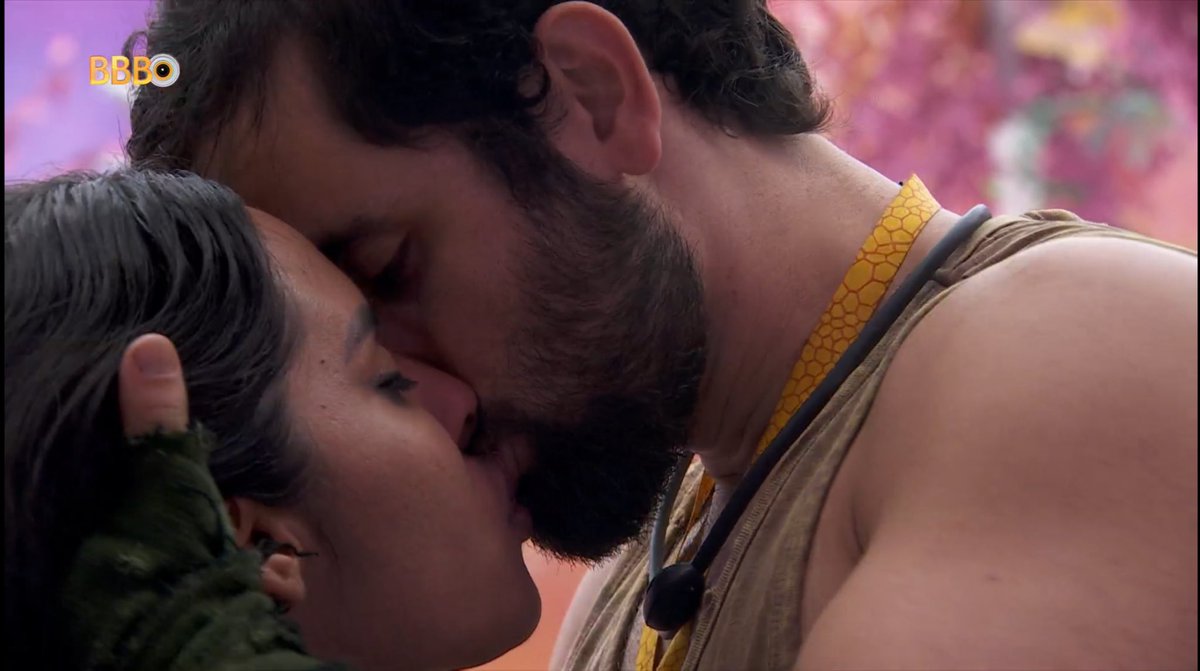 AndreyMichael's tweet photo. A calcinha da Isabelle desse jeito… só a goma do tacacá #BBB24 https://t.co/oUgPPJzo2A