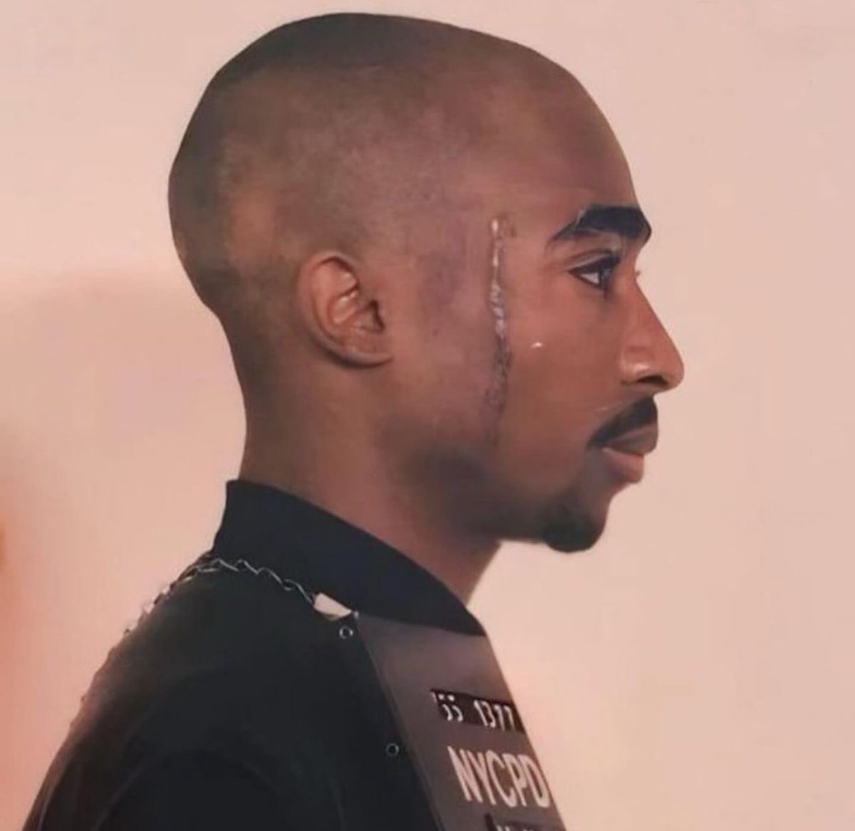 2Pac’s 1993 mugshots released.