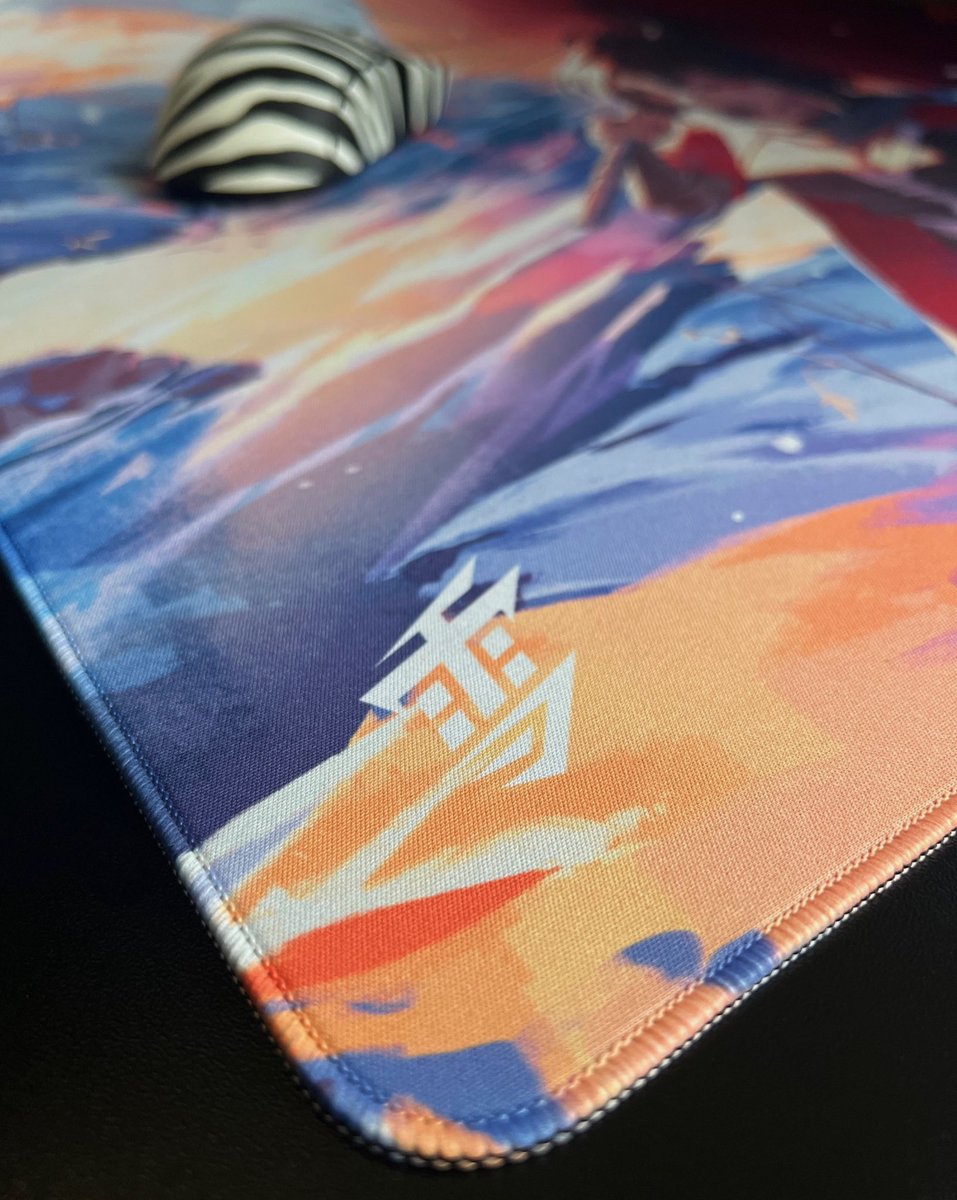 yuki aim, kitsune 🦊 • eye-catching design w/ gorgeous colors • incredible size at 500 x 500, 3mm • mousepad is shipped rolled ft. pulsar x boardzy x2