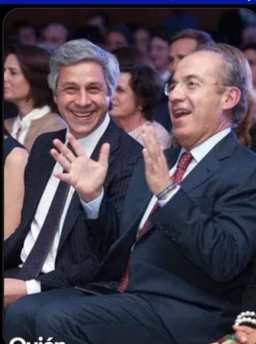 anaililmi's tweet photo. @FelipeCalderon Y que se te cae un pedazo de lengüa Felipe del Sagrado Corazón 🤣😂 perooo para tener la lengüa larga hay que tener la cola muyyyyyy corta y pues tú traes arrastrando esa cola hasta el otro continente fíjate nadamas!! 
#Cinicazo 
#FeCal
#CalderonAPrisión https://t.co/mwur2Mzx8d