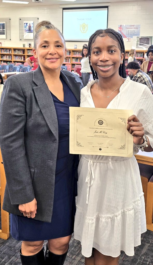 CynthiaMcCray19's tweet photo. National Jr. Beta Club has over 200 new members &amp;  my little girl is one! Congrats to all of the students for their academic excellence. It was great to see 3 kindergarten friends - now 8th graders- inducted together today! Thanks @ugmswolverines @Dricheducator 
#ExpectingMORE https://t.co/8a5KdsJvzZ