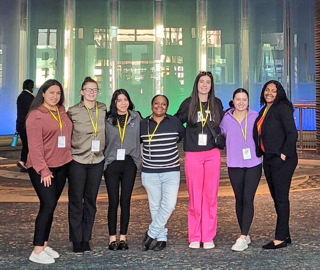 realsocialwork's tweet image. I truly enjoy being a @TarletonState @TarletonSOCW Professor. I love our students. Today was last conference day and last out of state conference for the semester. Looking forward to next academic year. #BleedPurple #StatesUp #ResearchIsFun @CURinAction #NCUR2024 @CSULB