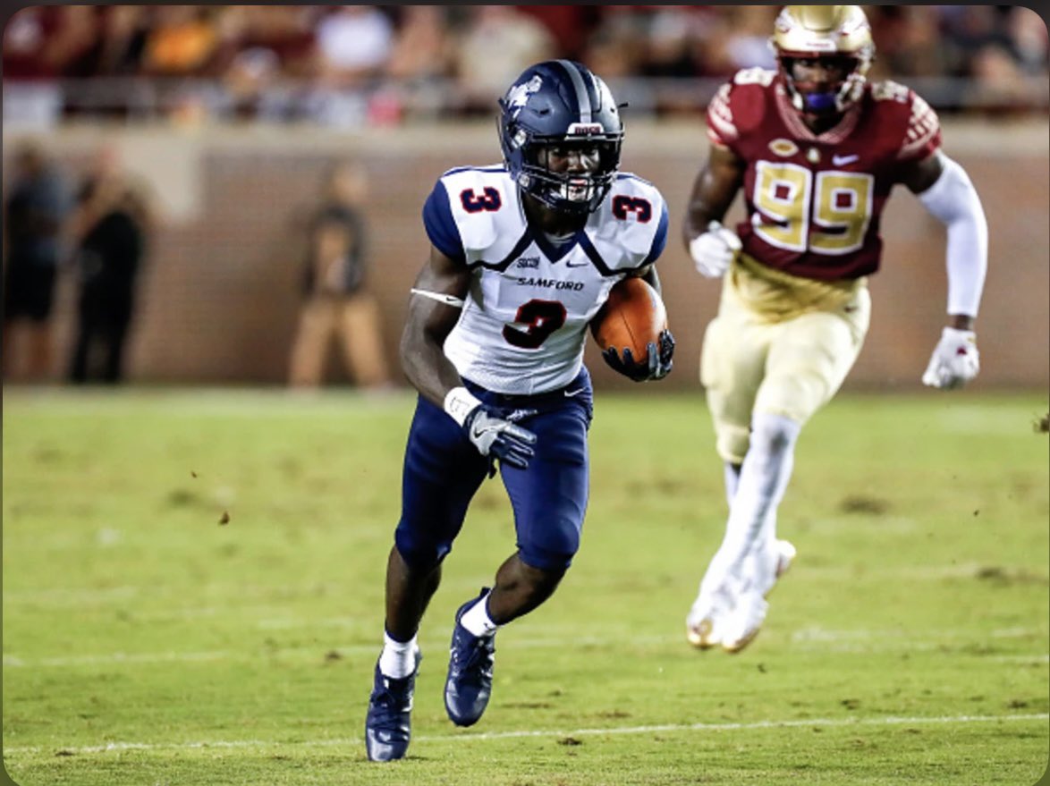 Blessed to receive an offer from @SamfordFootball 🔵 @PeterRenkoski @HA_Hawks_FB @wpg_coach_rip @BHoward_11 @LawrencHopkins @Coach_CJBailey @MacCorleone74 @CraigBowman2