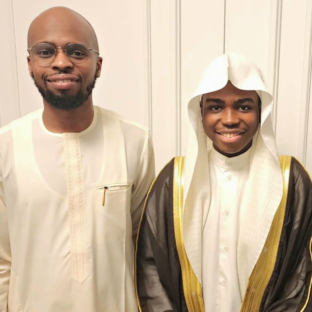 May Allah Almighty bless us always.
Aameen.

Ma shaa Allah TabarakAllah
#Eid #EidMubarak #MuftiYaks