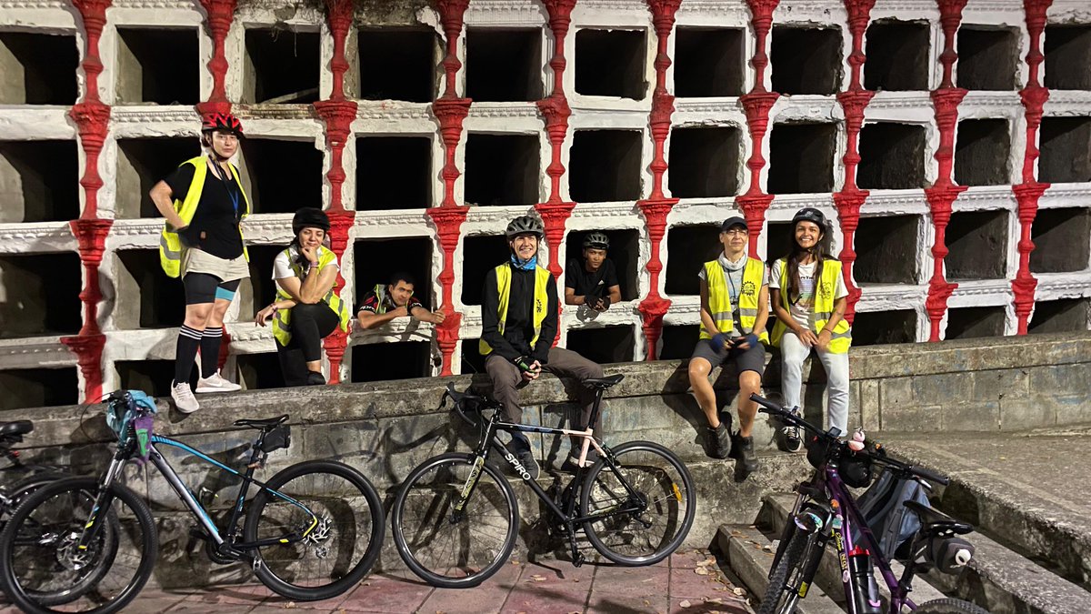 SiCLas's tweet photo. Prerruta para la #SiCLeada 602 💙 ¡Gracias al voluntariado por su disposición! ✊

#SiSePuede #EnBiciEsMejor #PorLaCarretera https://t.co/jKuxsb23UC