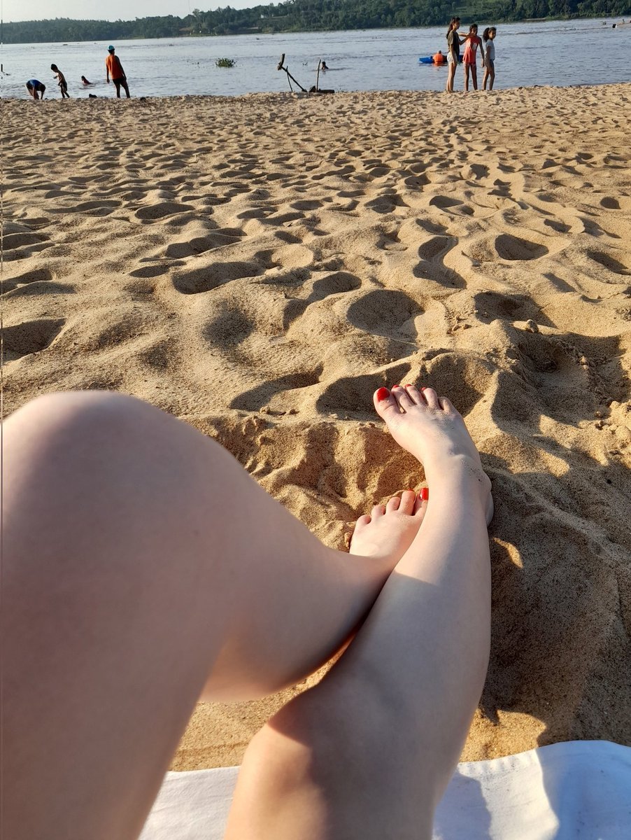 polacalindas's tweet photo. #sexo #beach https://t.co/SiGATGTO9e