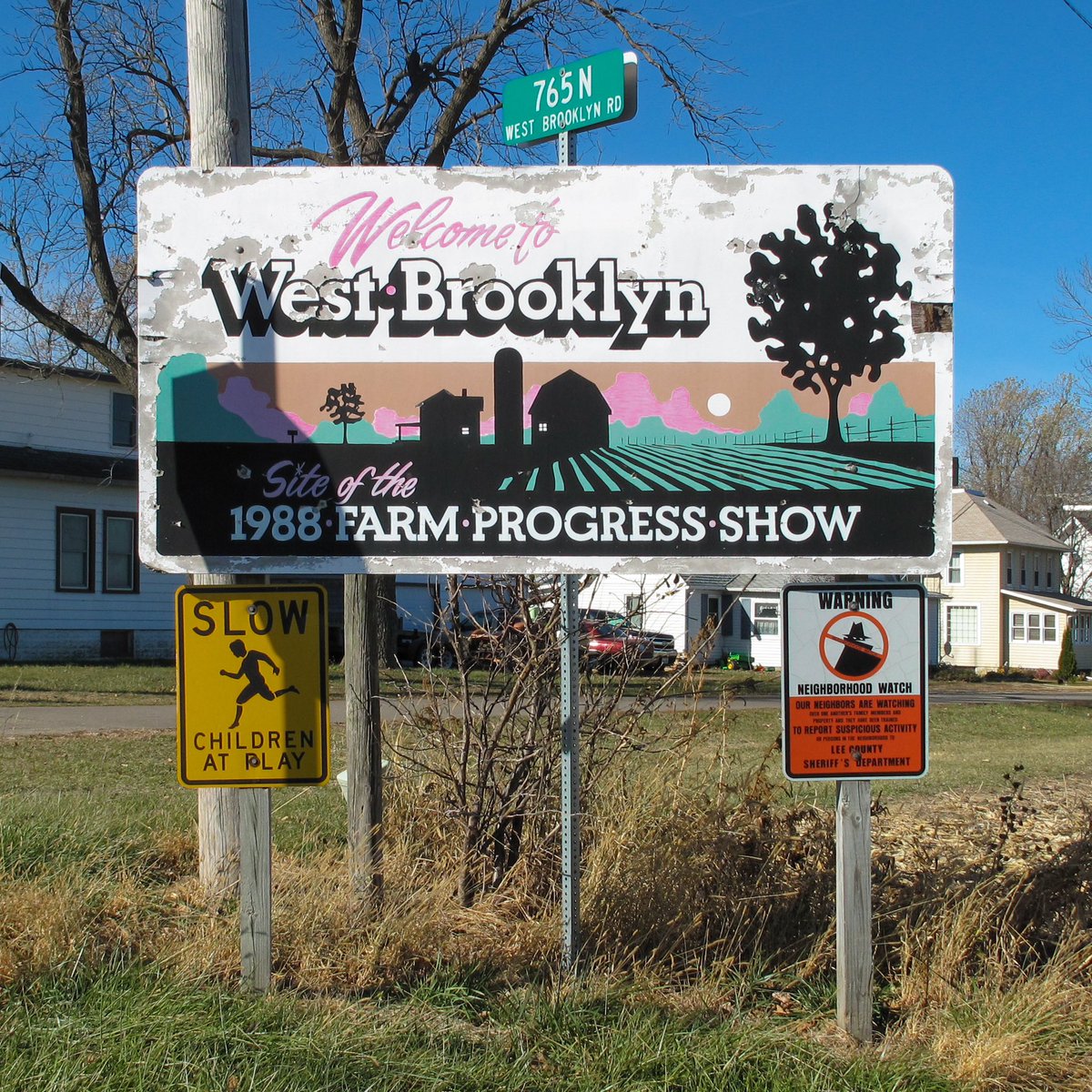 Welcome sign West Brooklyn, IL