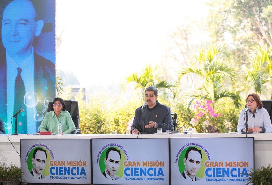 delcyrodriguezv's tweet photo. Extraordinaria iniciativa la del Presidente @NicolasMaduro, ha nacido la Gran Misión Ciencia, Tecnología e Innovación "Humberto Fernández Morán". Este es un espacio que impulsará el semillero científico y el conocimiento del más alto nivel, con miras al futuro de una Venezuela potencia, donde la ciencia  y la tecnología estén al servicio del bienestar del pueblo, para la vida y la independencia.