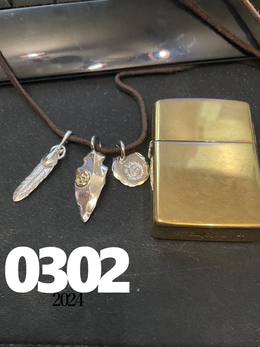 nii1225's tweet image. 先月うちに来た子達どす
SVハートホイール小、矢じり小、SVメタル大
2枚目の様にエンドに付けて前に垂らしとります

3枚目はゴローズ帰りに一気に買い込んだアディダスグッズ。欲しいのはまだ出てないだけ？らしいので、ウェア関係は見送り

また来月を楽しみだす^^

#ゴローズ
#goros 
#アディダス