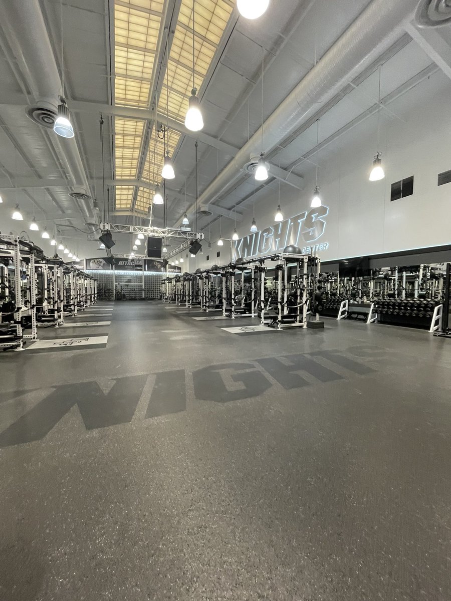 Had a great time visiting UCF today!!!Thank you <a href="/JerisMcIntyre/">Jeris McIntyre</a> for the invite and giving me the opportunity to watch practice and tour the facilities. 
<a href="/SHS_Gryphons/">Sickles Football Alumni</a> <a href="/Kyle_Jolly/">Coach Kyle Jolly</a> <a href="/CoachXBolden/">Xavier Bolden</a> <a href="/CoachSettlemire/">Brian Settlemire</a> <a href="/BigCountyPreps1/">BCP SPORTS</a> <a href="/UCF_Football/">UCF Football</a> <a href="/CoachGusMalzahn/">Coach Gus Malzahn</a>