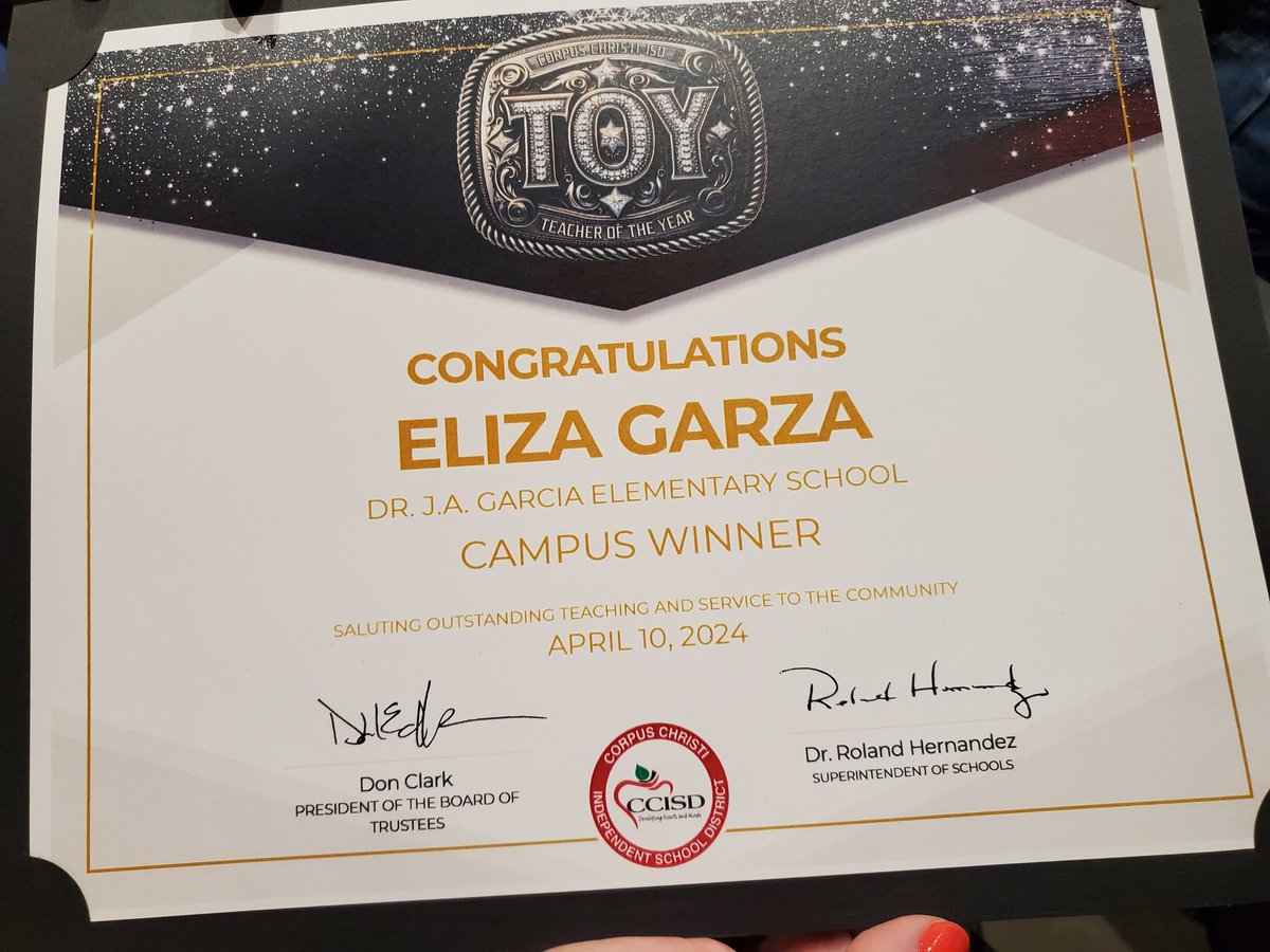 Today at the CCISD Teacher of the Year Banquet we got to honor our Garcia Elementary Teacher of the Year Ms. Eliza Garza. We congratulate you & say thank you for your service to our Navigators. Well deserved. @CCISD