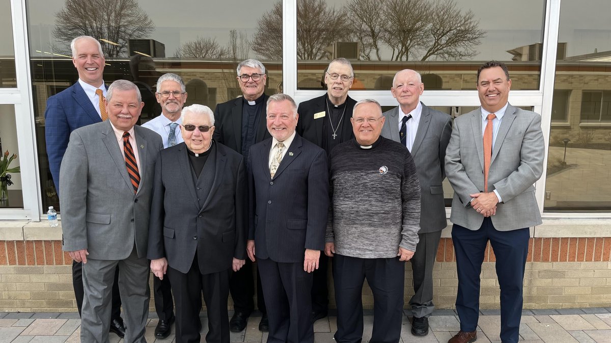 What a beautiful day to celebrate and honor our Edmund Rice Christian Brothers! We are blessed by their inspiring leadership and ongoing dedication. Live, Jesus, in our hearts. Forever! 🧡