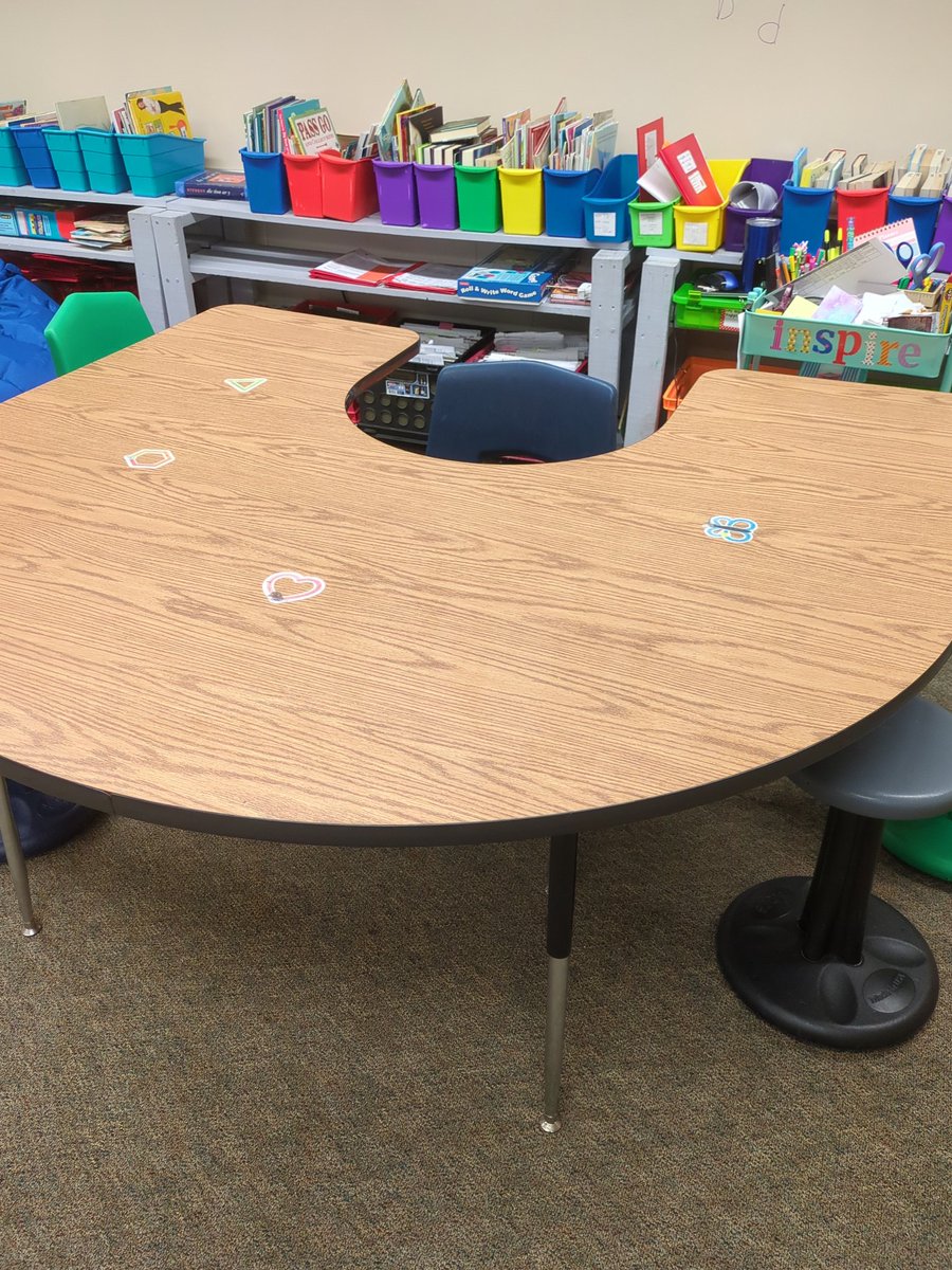 布団から出たくない民 tweet media