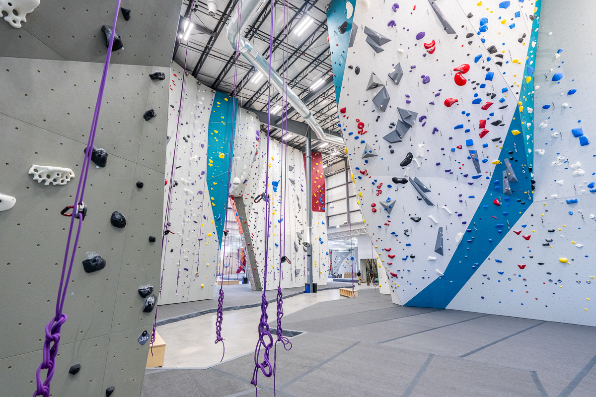 symmcos's tweet photo. Movement Climbing Gym in Centennial, CO finished by Symmetry Builders. https://t.co/HnbdjF5HUL
