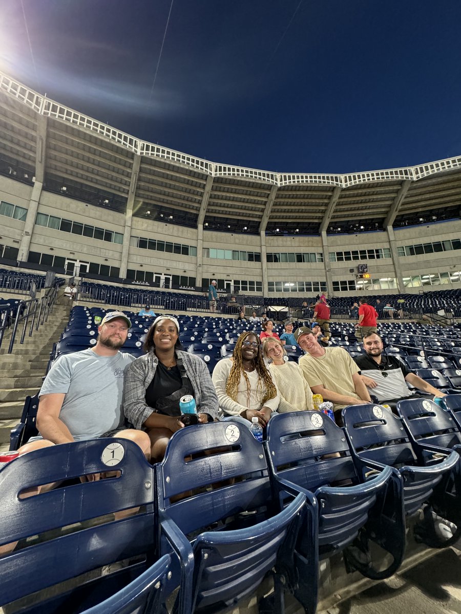 Wednesday's at the ballpark @GMSField 🌊 #tampatarpons