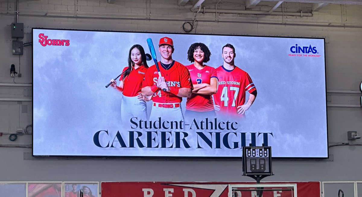 Special event @StJohnsU Student Athlete Career Night !! Carnesecca Arena @StJohnsRedStorm 🌏💯⚡️