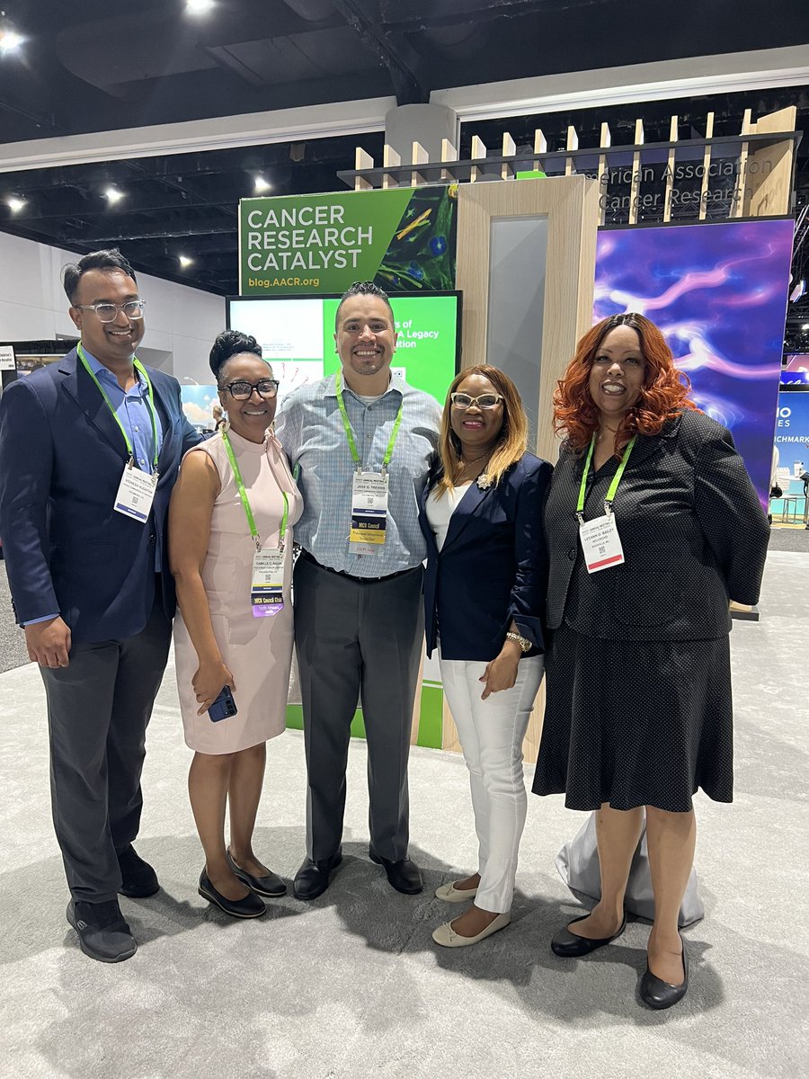 #AACR24 🧵12
If I haven’t seen @NCICRCHD  Dr. LeeAnn Bailey (Chief, Integrated Networks Branch) at AACR Conference, I will feel I am missing something ❤️🙌🏾♥️ Love her passion &amp; energy. Seems like my #SistahDoc <a href="/camilleragin/">camille ragin</a> &amp; <a href="/JoseTrevinoMD/">Jose G. Trevino MD</a> feel the same way 😊