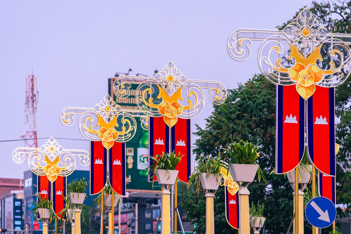 SaraiResort's tweet photo. Are you ready for Siem Reap Sankranta? Get ready to ring in Khmer New Year with us! 📷

https://t.co/Tl9nhTWjez
𝐓𝐞𝐥 : (+𝟖𝟓𝟓) 𝟗𝟑 𝟗𝟔𝟐 𝟐𝟎𝟎
𝐋𝐨𝐜𝐚𝐭𝐢𝐨𝐧 : 𝐖𝐚𝐭 𝐃𝐚𝐦𝐧𝐚𝐤 𝐕𝐢𝐥𝐥𝐚𝐠𝐞 𝐒𝐚𝐧𝐠𝐤𝐚𝐭 𝐒𝐚𝐥𝐚 𝐊𝐨𝐦𝐫𝐞𝐮𝐤 𝐒𝐢𝐞𝐦 𝐑𝐞𝐚𝐩, 𝐂𝐚𝐦𝐛𝐨𝐝𝐢𝐚 https://t.co/PsHGZtKRT2