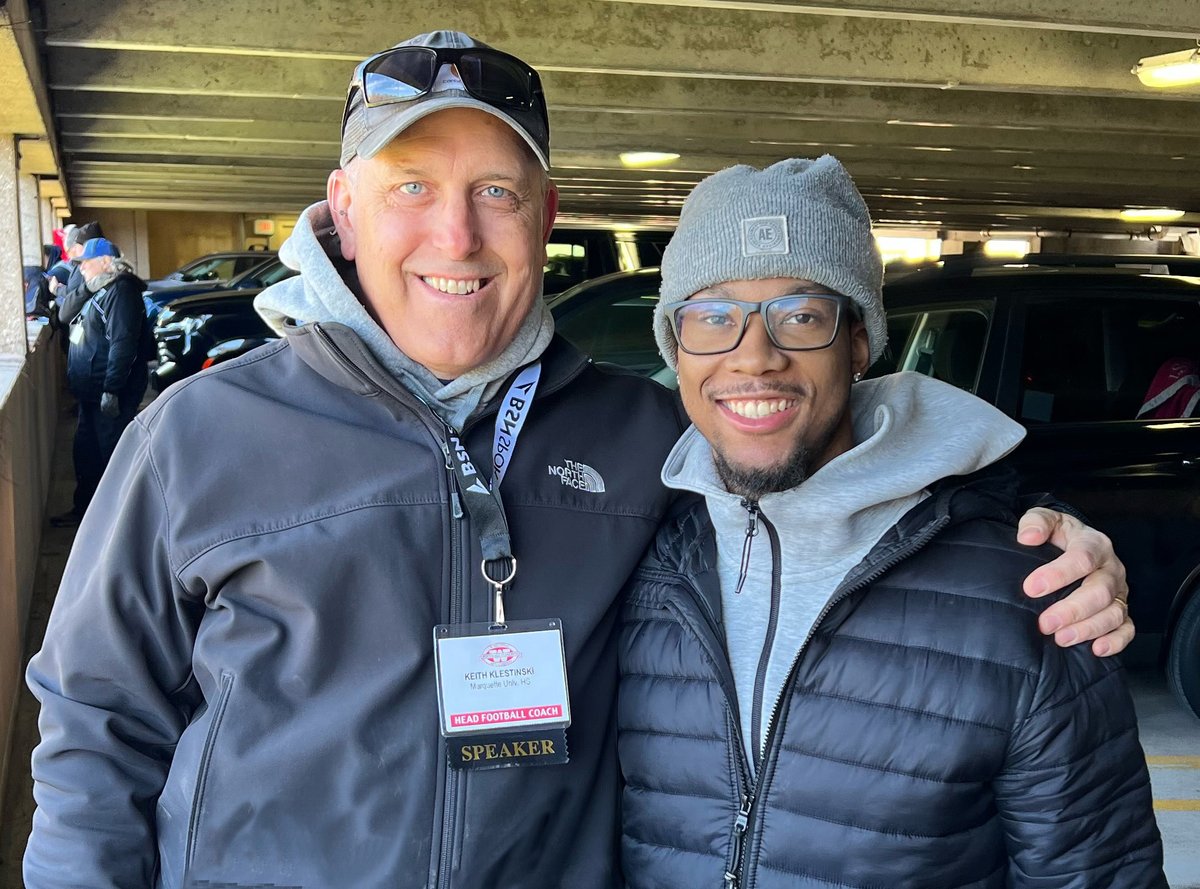 Great to see @JonahDixon_10 this past weekend at Badger football practice. Jonah was a captain and WFCA All Star for @FootballMuhs. He is finishing up his degree in Kinesiology at UW.