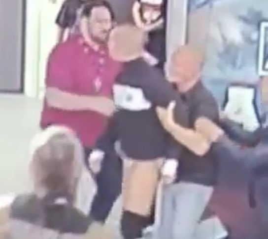 MuscleManMalcolm tweet media