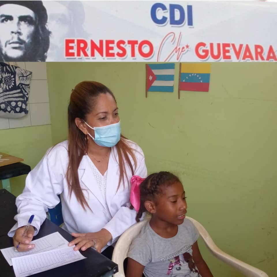 *'Deme Venezuela en qué servirla: ella tiene en mí un hijo. Los colaboradores de la Misión Médica, solidarios por convicción*' #CubaPorLaVida #CubaCoopera @cubacooperaven @mmcvenFaLP @Niurkaherrera75 @DrYusleivy