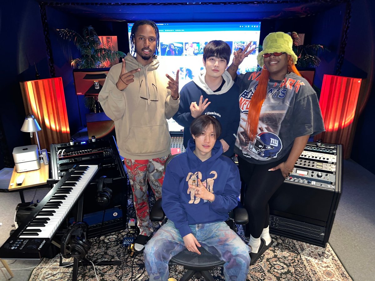 charwilmusic's tweet photo. #BANGYEDAM
#EBENEZER 
#D_ANSWER
🫶🏾 https://t.co/1N64Eo8m6U