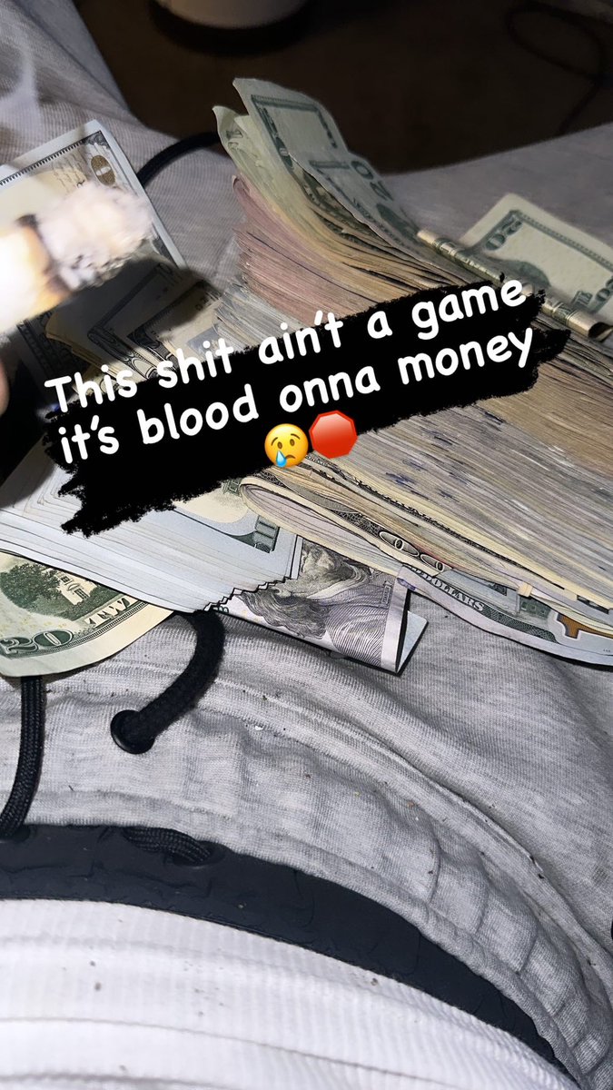 zthehoodhero's tweet photo. been facing jays
facing plays 💖 a nigga can’t fwm in this shit 0’s only ☪️ #JAMCAMP🏕️ https://t.co/UD0zNpJ81A