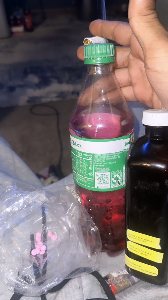 zthehoodhero's tweet photo. been facing jays
facing plays 💖 a nigga can’t fwm in this shit 0’s only ☪️ #JAMCAMP🏕️ https://t.co/UD0zNpJ81A