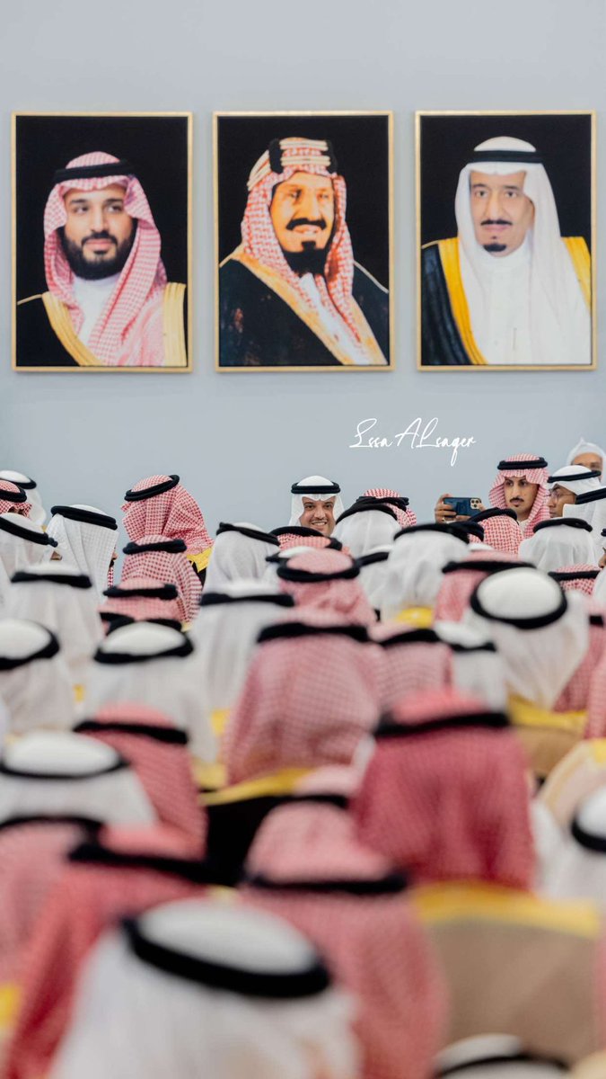 كل عام وانت طيب كل عام وانت نور #الاحساء 
تستاهل محبة الناس #سعود_بن_طلال هنيئاً لكل من حضر وتشرف بمعايدتك 💐
<a href="/saud_bin_talal1/">محبو سمو محافظ الأحساء</a>