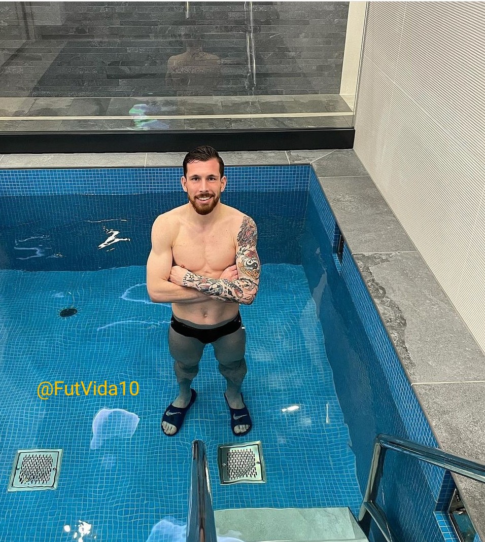 FutVida10's tweet photo. Alguém quer entrar na piscina com o dinamarquês Pierre-Emile Højbjerg?
🇩🇰🇩🇰🇩🇰👏🏻👏🏻👏🏻
#Futebol #Soccer #Football #Dinamarca #Dinamarques #PierreEmileHøjbjergFV #HøjbjergFV #HojbjergFV #Tottenham #Gostoso #Sunga https://t.co/GbIQZiF3dA