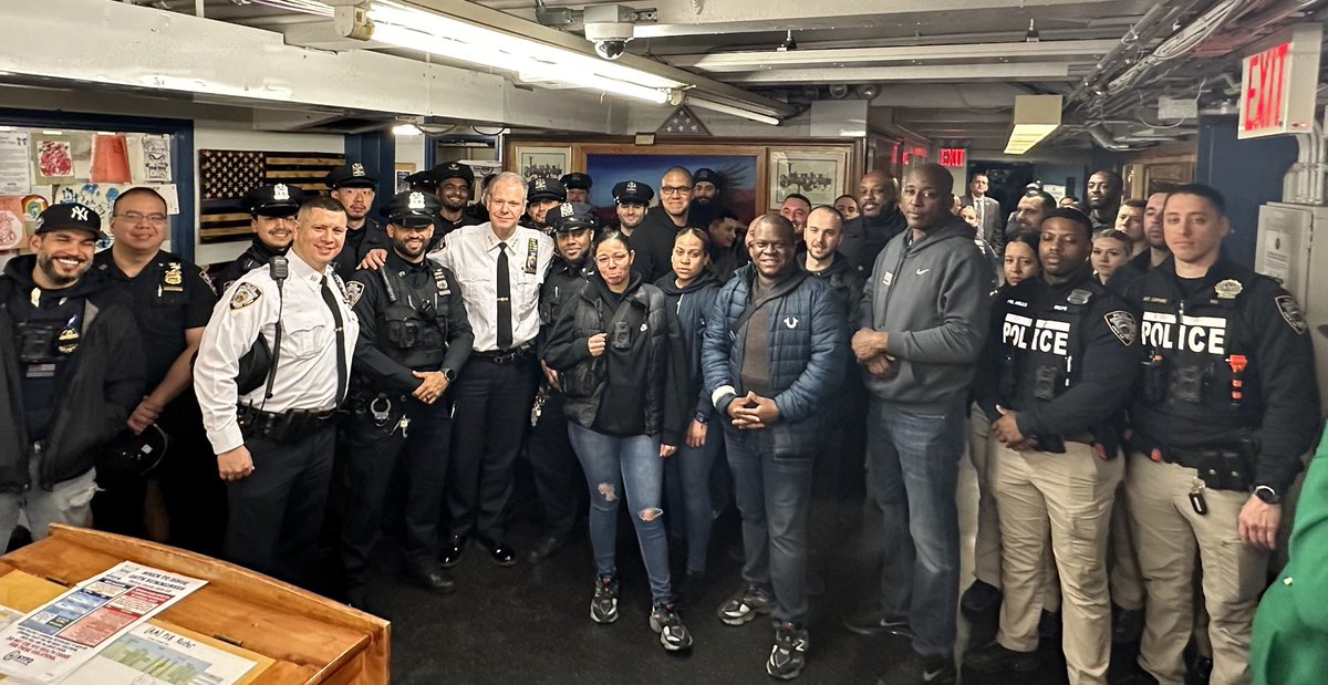 Had the opportunity to visit Captain Joe Pulgarin, the commanding officer of Transit District 4, and some of his team today. They are an exceptional group of cops who do outstanding work every day on behalf of subway riders.