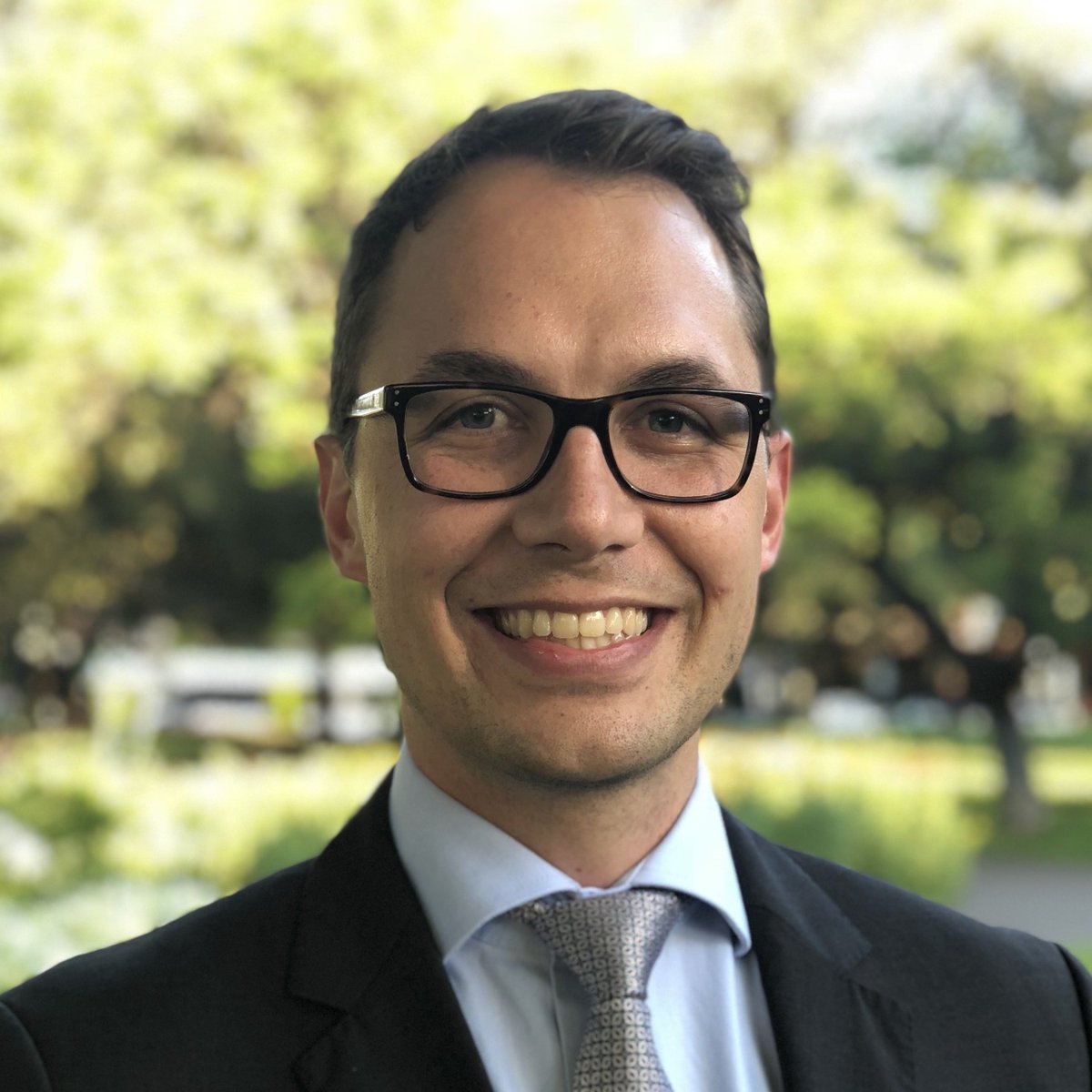 Please join Dr. Lachlan McMichael #ANZDATA #CNARTS <a href="/RoyalAdelHosp/">Royal Adelaide Hospital</a> in the next <a href="/BEAT_CKD/">BEATCKD</a> seminar series as he discusses kidney transplant wait lists for patients with kidney failure.   This event is open to all interested individuals. To register: beatckd.org/research-semin…