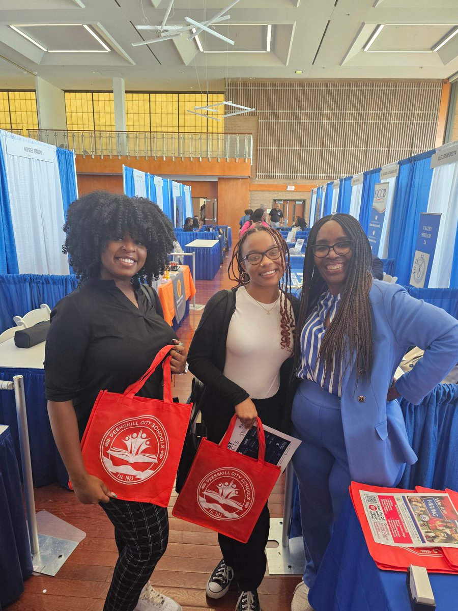 HRPeekskill's tweet photo. A huge thank you to Dr. Katrina January-Vance and Dr. Scott Jackson Dantley of Howard University's School of Education for inviting us to participate in today's Educator's Job Fair.  What a fantastic event!   Thank you @DRMMD2015 for always showcasing your passion! https://t.co/OxOz6jqr4j